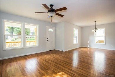 98 Le An Hurst Rd, Asheville, NC 28803 - photo 3