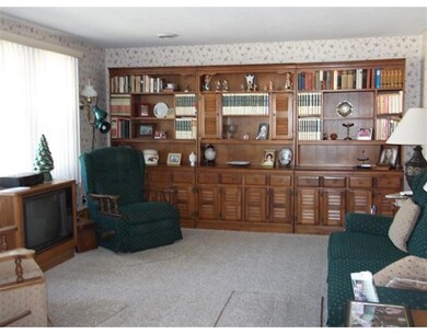 454 Main St, Fairhaven, MA 02719 - photo 4