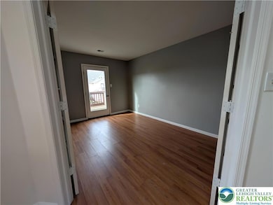 192 Lindfield Cir, MacUngie, PA 18062 - photo 5