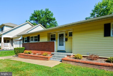 510 Valley Dr SE, Vienna, VA 22180 - photo 3