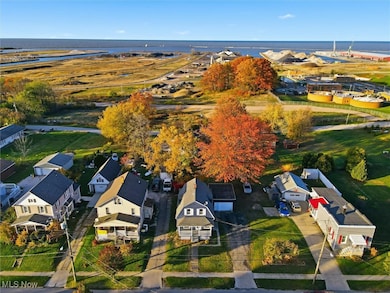 949 E 6th St, Ashtabula, OH 44004 - photo 3