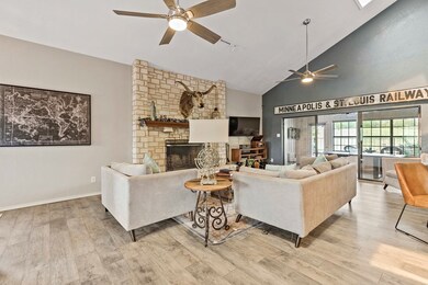 636 Oakland Hills Ln, Kerrville, TX 78028 - photo 2