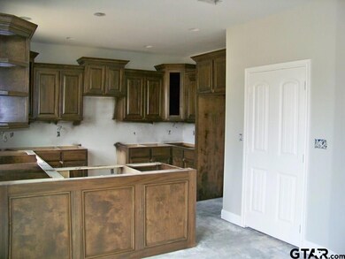 5910 5910 Havens Tr, Tyler, TX 75707 - photo 4