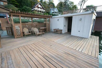 74 Lakeside Dr, Harveys Lake, PA 18618 - photo 3