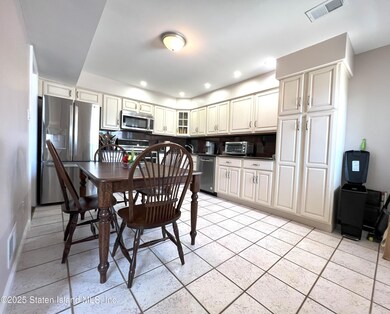 29 Shirra Ave unit 249, Staten Island, NY 10314 - photo 4