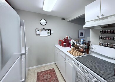 The Regatta unit 618, Mamaroneck, NY 10543 - photo 3