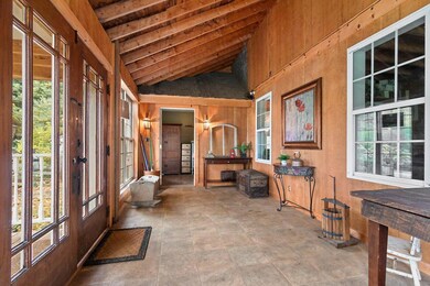 4725 Julian Road SW-5-SMALL