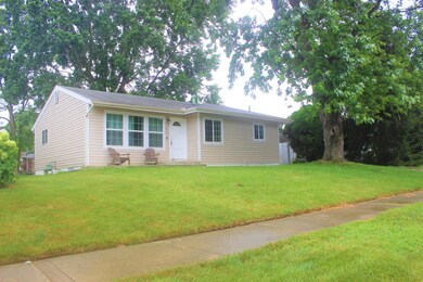 423 Bernhard Rd, Columbus, OH 43213 - photo 2