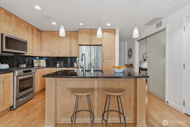 Washington Square unit 923, Bellevue, WA 98004 - photo 6