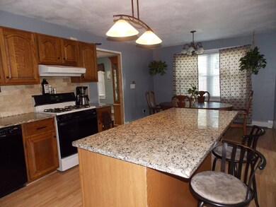 65 Felton St, Hudson, MA 01749 - photo 4