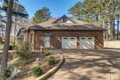 1005 Pine Ave-10