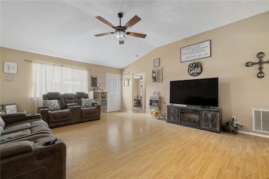 6502 Carter Ln, Harrison, AR 72601 - photo 4