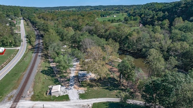 101 Water St Lanagan 28