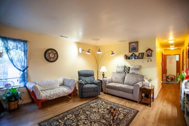 4778 N river Rd (1 of 18)