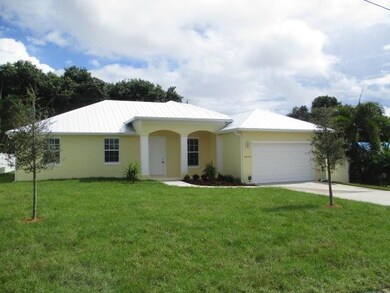 1623 NE Arch Ave, Jensen Beach, FL 34957 - photo 2