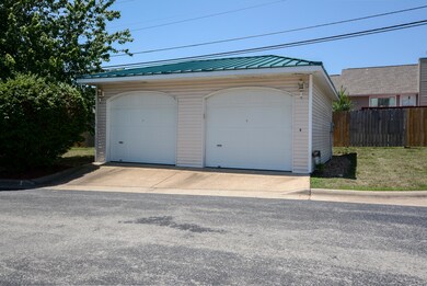 Garage with Unit