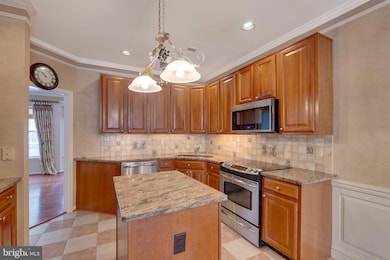 7305 Shady Glen Dr, Columbia, MD 21046 - photo 4