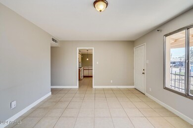 4928 W Cypress St, Phoenix, AZ 85035 - photo 6