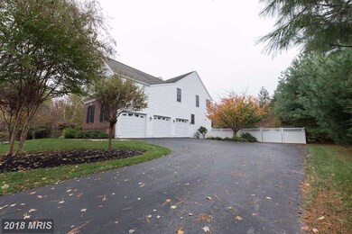 8103 Chapel Manor Ln, Ellicott City, MD 21043 - photo 5