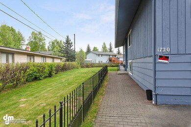 Front Exterior_CG_5558-SMALL