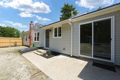 101 Oakland St, Medway, MA 02053 - photo 4