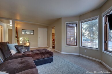 Living - Bay Windows
