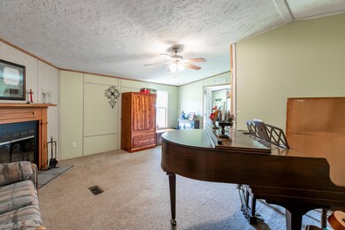 236 Hunters Branch Ln-7 (2)