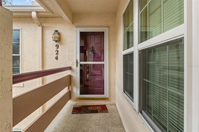 7828 Hardwick Dr unit 924, New Port Richey, FL 34653 - photo 4