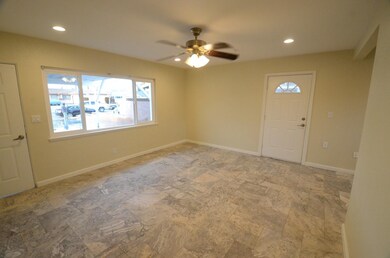02 living room 2