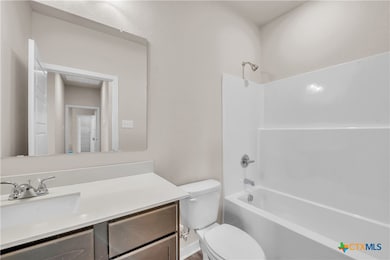 406 University Ave, Troy, TX 76579 - photo 7