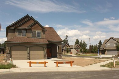 60963 SE Miles Ct, Bend, OR 97702 - photo 2