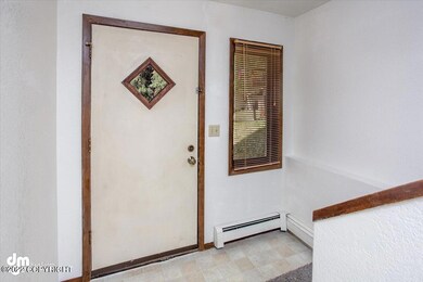 03-Front Entry_DMD_6725-Edit