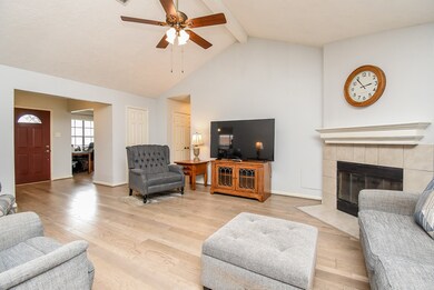 8423 Sunny Ridge Dr, Houston, TX 77095 - photo 7