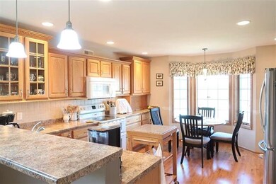 823 Charles Ct, Oregon, WI 53575 - photo 3