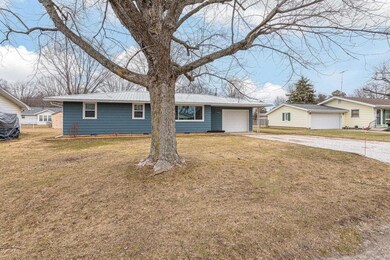 307 E Wilson St, Swayzee, IN 46986 - photo 2
