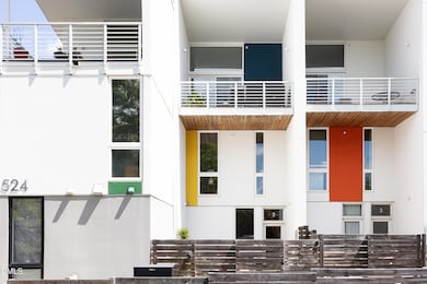 524_N_Mangum_Unit_2_MLS-8