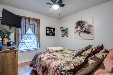 17804 Morningside Dr, Helotes, TX 78023 - photo 7