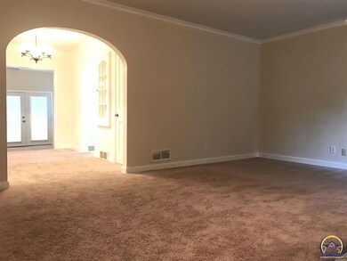 2021 SW Webster Ave, Topeka, KS 66604 - photo 3