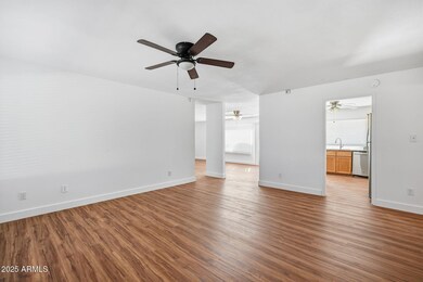 6437 W College Dr, Phoenix, AZ 85033 - photo 5