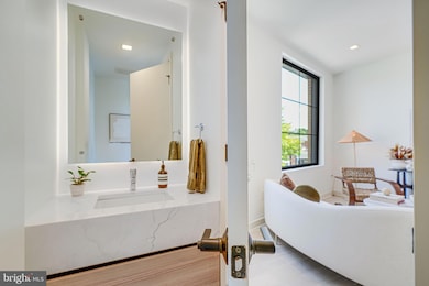 2905 Newark St NW, Washington, DC 20008 - photo 5