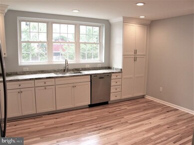 5919 Williamsburg Rd, Alexandria, VA 22303 - photo 6