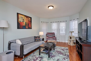 6321 N Sacramento Ave unit 1, Chicago, IL 60659 - photo 2