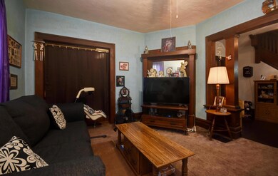 Living Room (2)