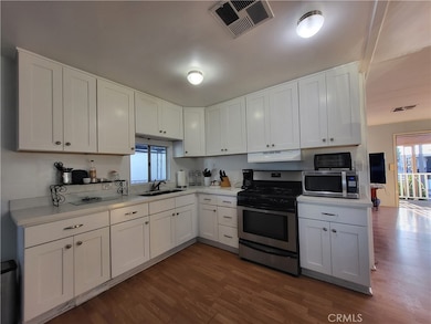 20652 Vista Dr, Torrance, CA 90503 - photo 7