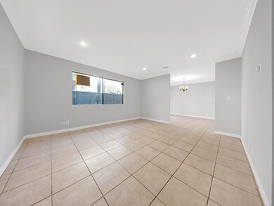 20211122-01-13071HubbardAve-Sylmar,CA-00