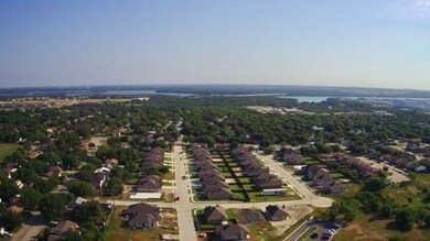 704 Hackamore St, White Settlement, TX 76108 - photo 2