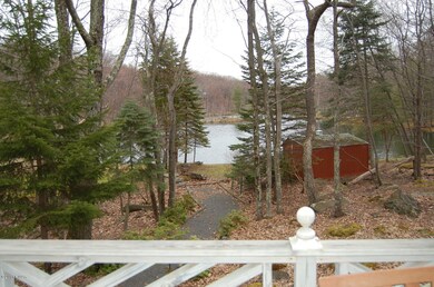 131 Broadmoor Dr, Hawley, PA 18428 - photo 4