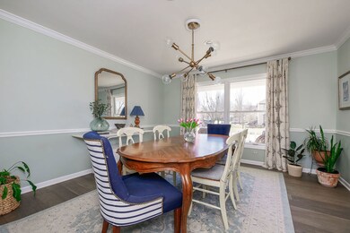 616 Balmoral Cir, Naperville, IL 60540 - photo 4