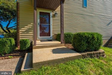 6917 Turnberry Ct, Frederick, MD 21703 - photo 3