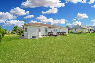 2067 E Barberry Dr, Warsaw, IN 46582 - photo 5